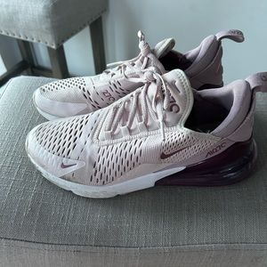 Nike air max 270 in barely rose